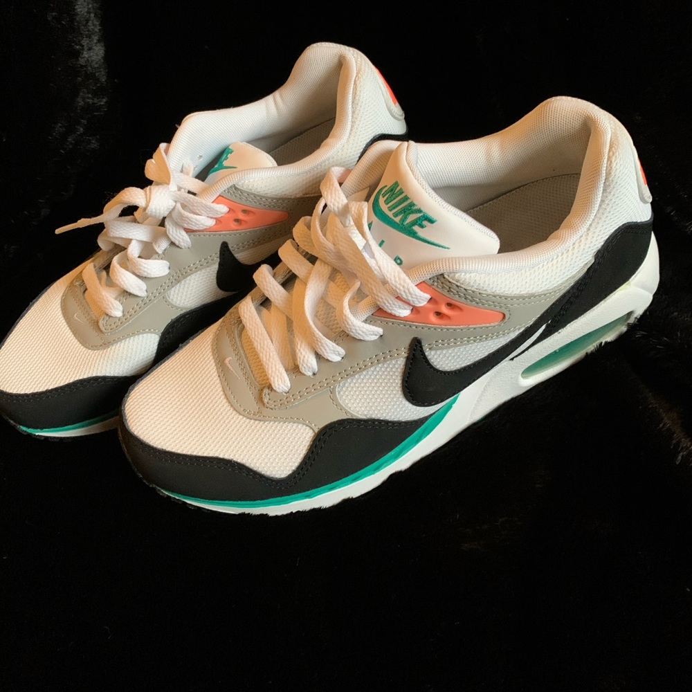 Nike Air Max women’s